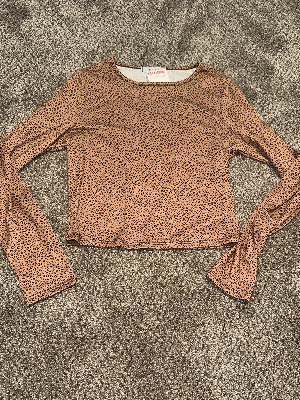 Gaze DTLA NWT Long Sleeve Cropped Leopard Print Top - Tan Size Small - Picture 5 of 11